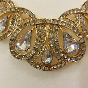NWOT rhinestone necklace
